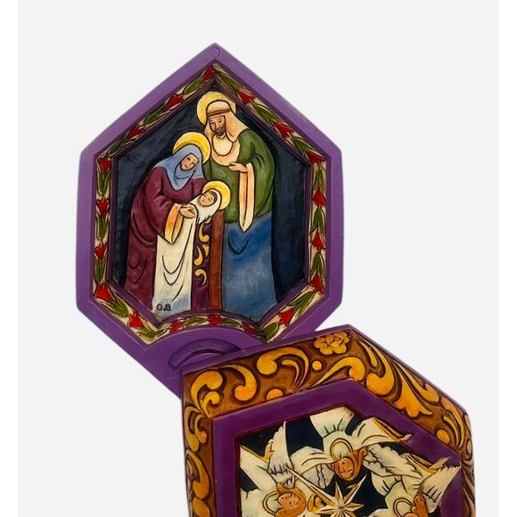 Jim Shore Heartwood Creek Angel Nativity Swivel Box 4.75” L x 3.5” W x 1.25 H - Picture 3 of 5